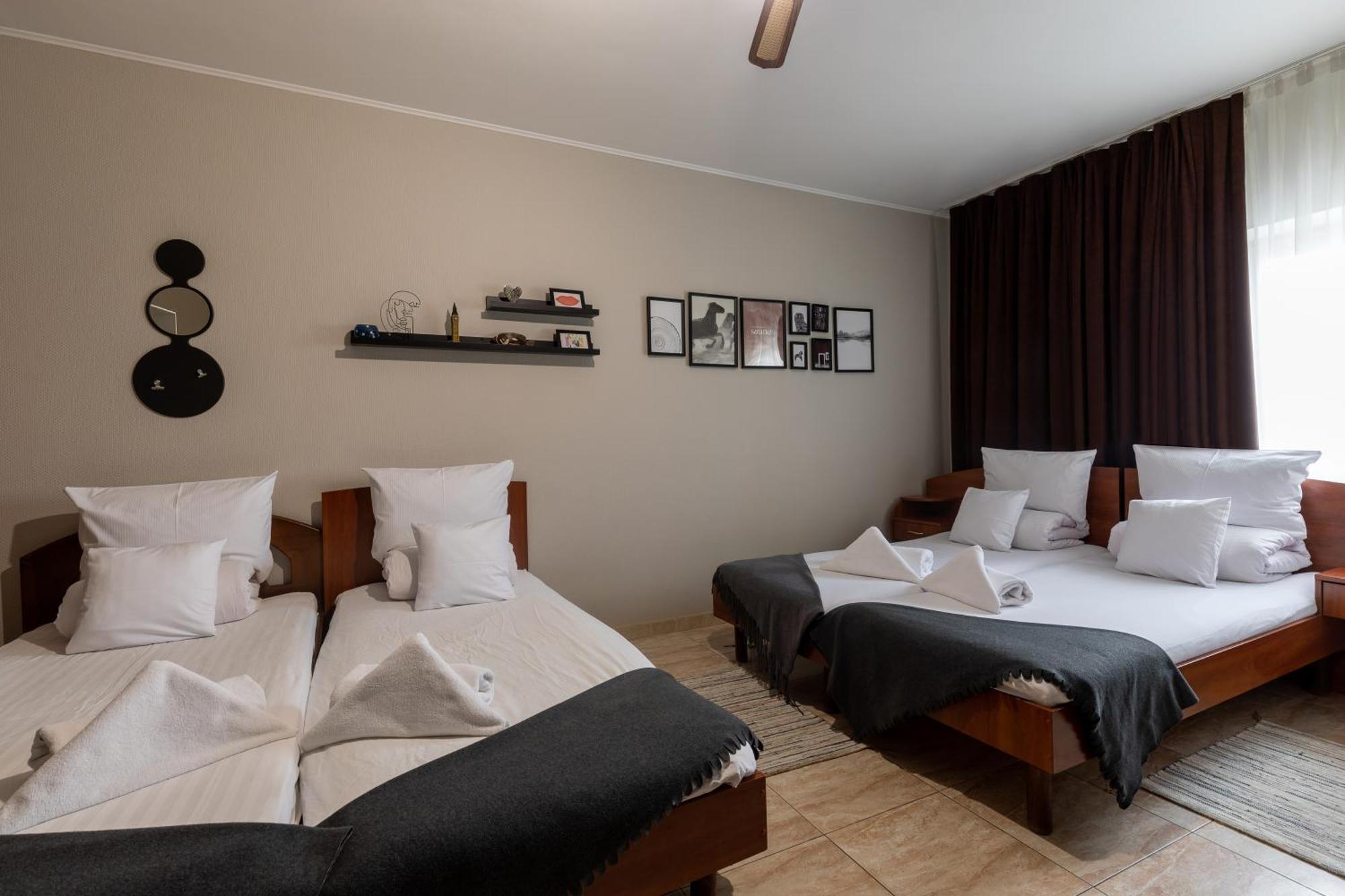Duet Plus Motel Vijtyivci Kültér fotó